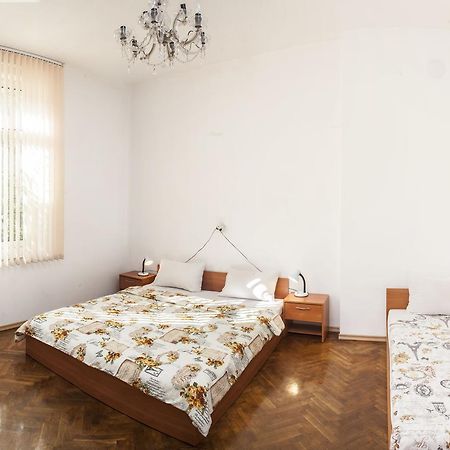 Central Guesthouse Five Corners صوفيا المظهر الخارجي الصورة