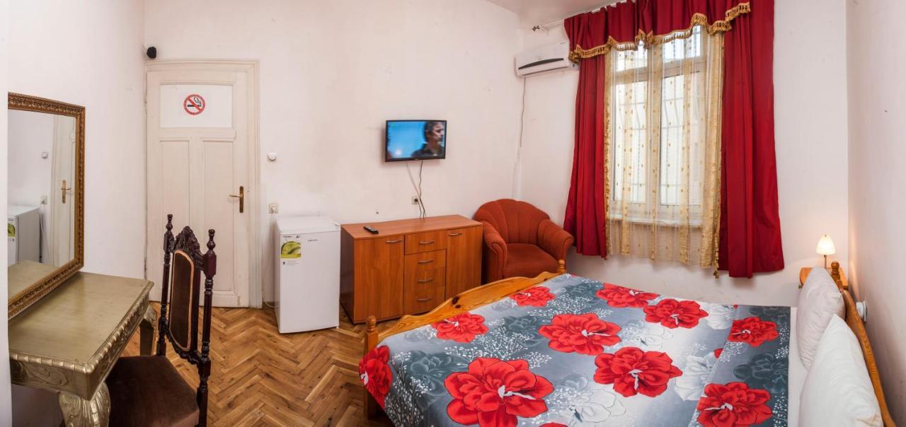 Central Guesthouse Five Corners صوفيا المظهر الخارجي الصورة