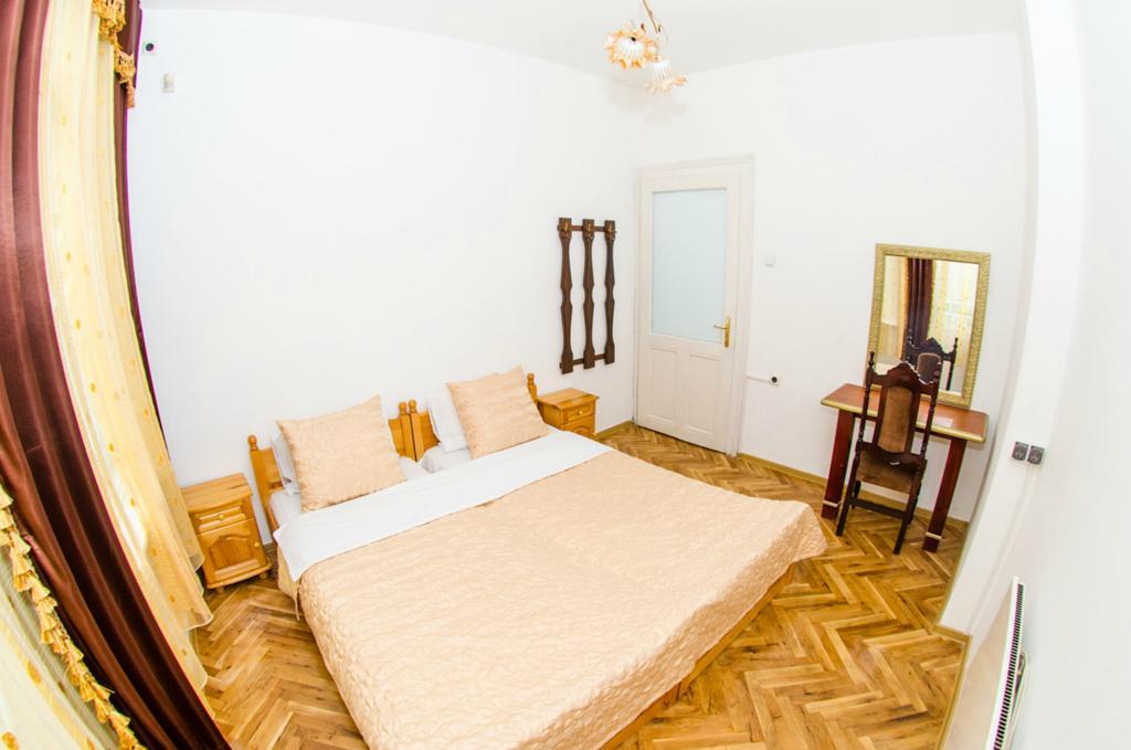 Central Guesthouse Five Corners صوفيا الغرفة الصورة