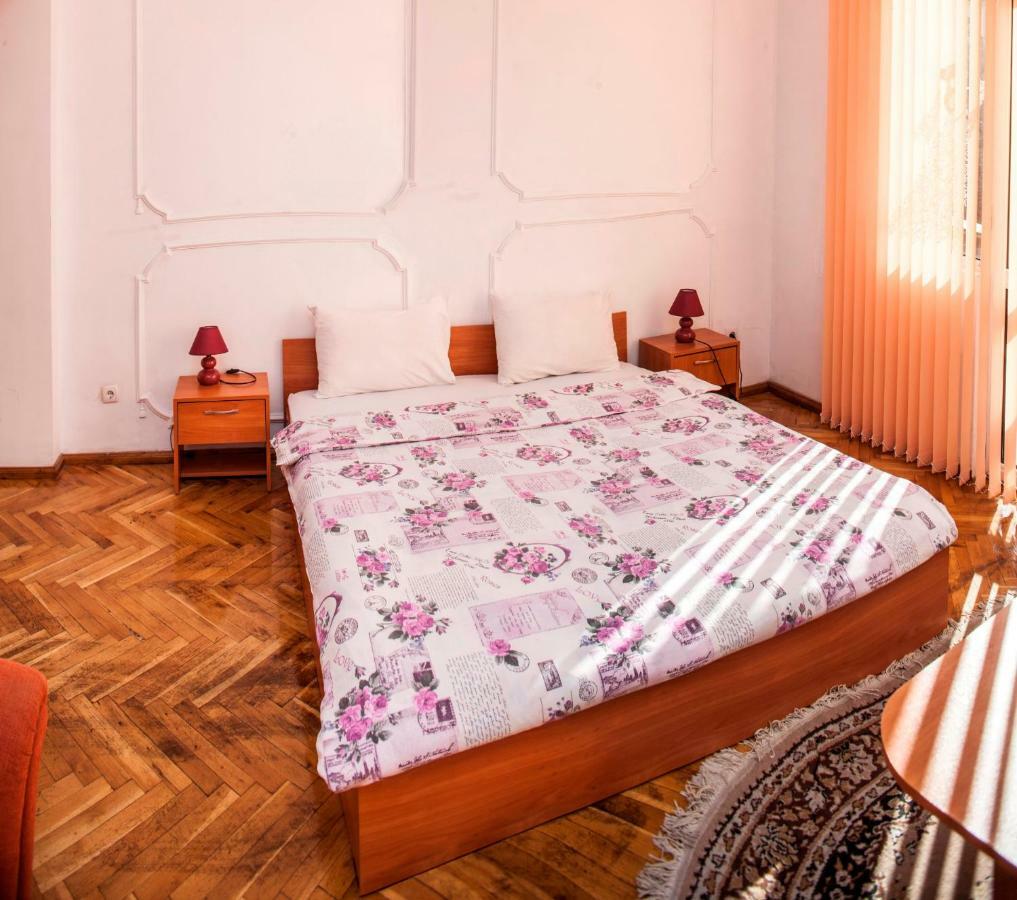 Central Guesthouse Five Corners صوفيا المظهر الخارجي الصورة